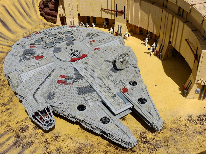 lego star wars set is awesome